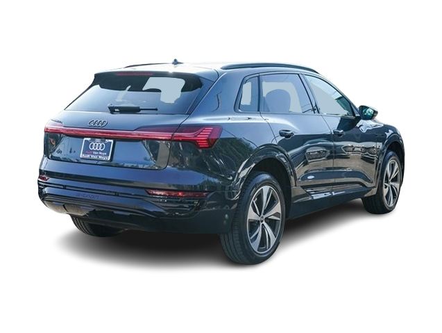 2024 Audi Q8 e-tron Premium 16