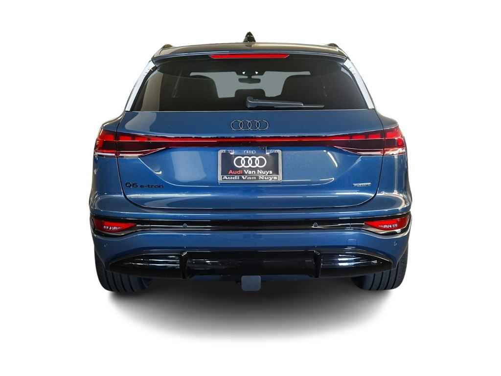 Thumbnail: 2027 Audi Q6 e-tron - 4