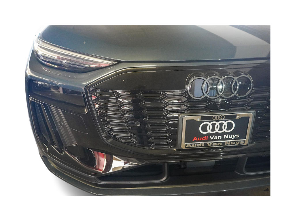 Thumbnail: 2027 Audi Q6 e-tron - 20
