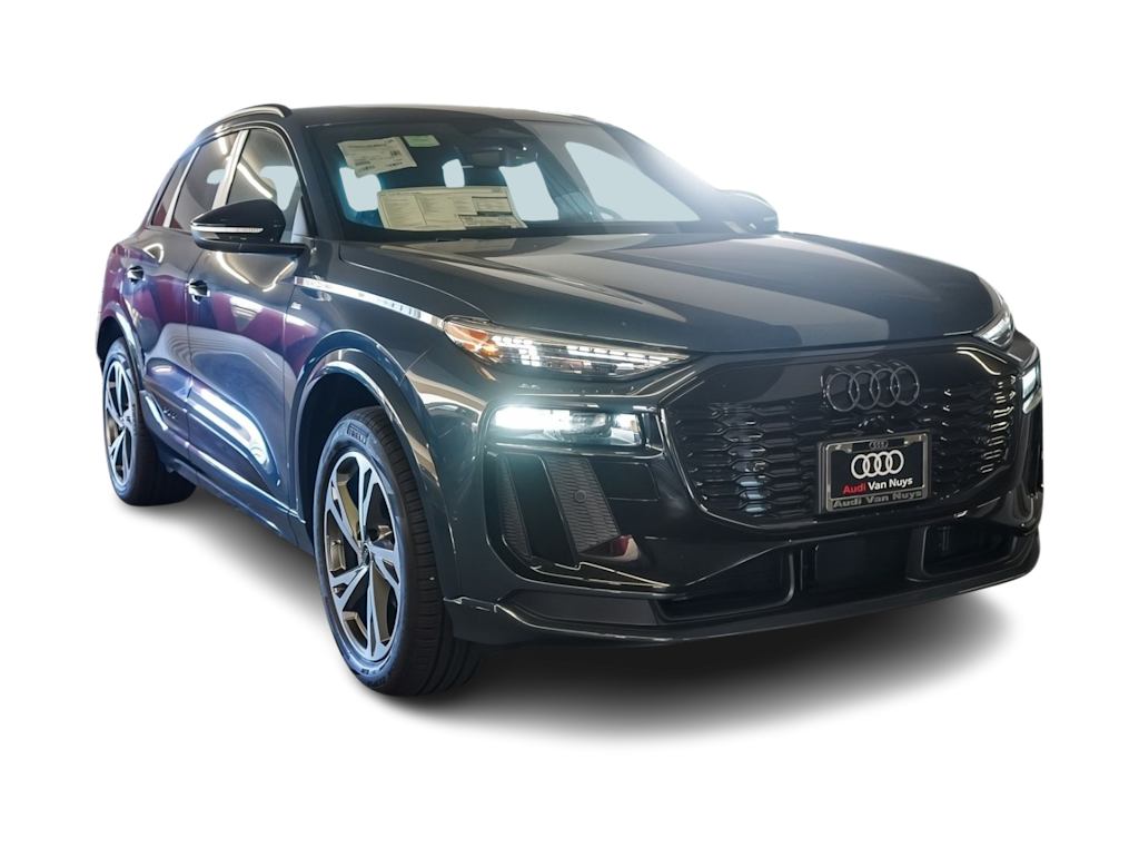 Thumbnail: 2027 Audi Q6 e-tron - 15