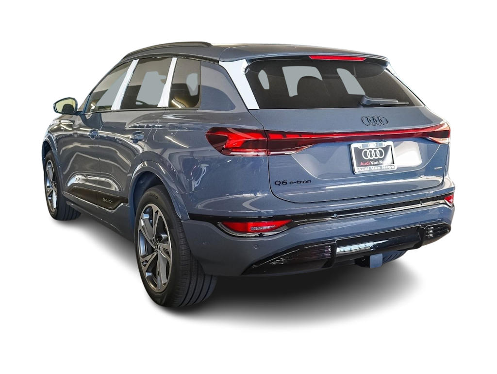 Thumbnail: 2027 Audi Q6 e-tron - 3