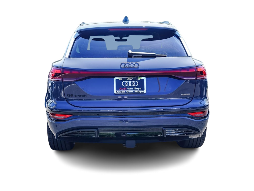 Thumbnail: 2027 Audi Q6 e-tron - 4