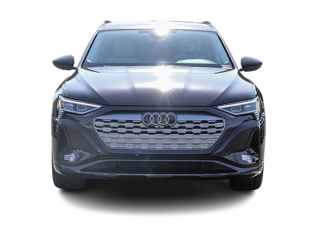 Thumbnail: 2024 Audi Q8 e-tron - 4