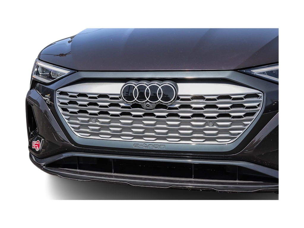 Thumbnail: 2024 Audi Q8 e-tron - 20