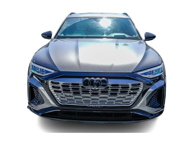 Thumbnail: 2024 Audi Q8 e-tron - 4