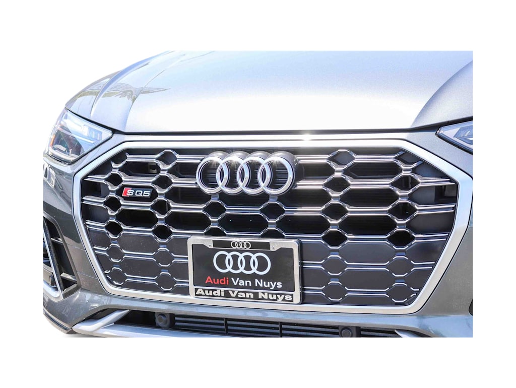 Thumbnail: 2023 Audi SQ5 - 21