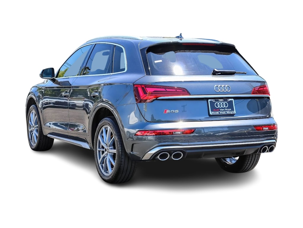 Thumbnail: 2023 Audi SQ5 - 3