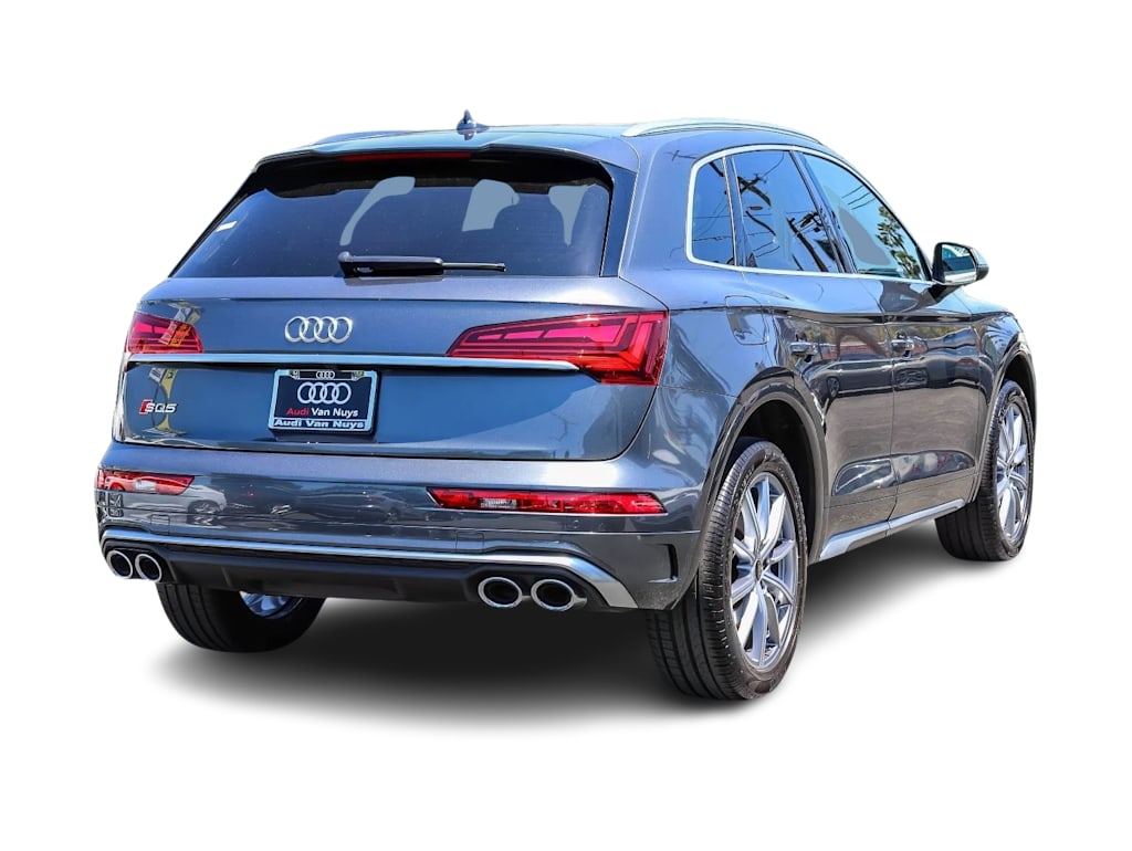 Thumbnail: 2023 Audi SQ5 - 18
