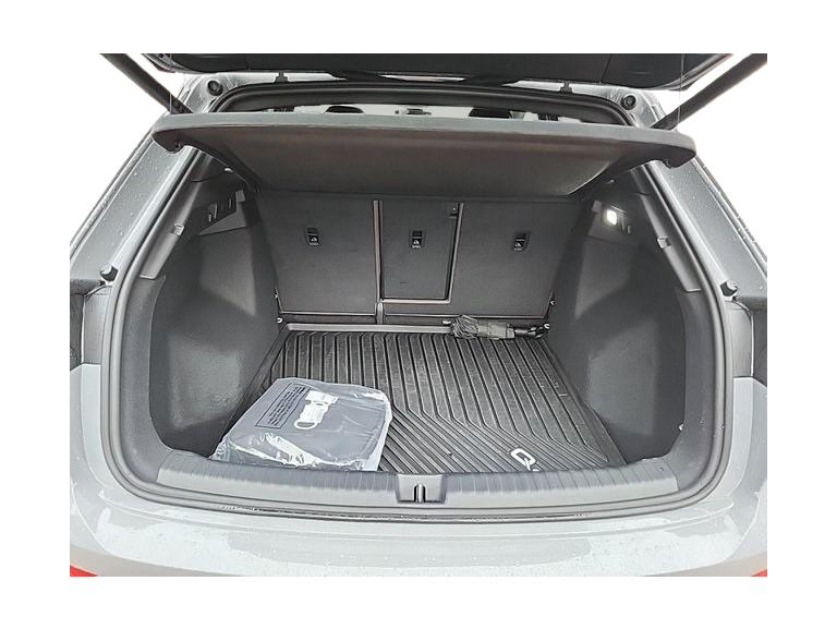 Thumbnail: 2025 Audi Q4 e-tron - 8