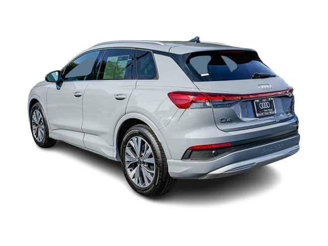 Thumbnail: 2025 Audi Q4 e-tron - 3