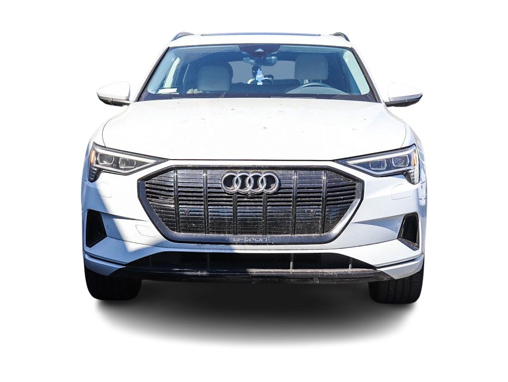 Thumbnail: 2023 Audi e-tron - 4