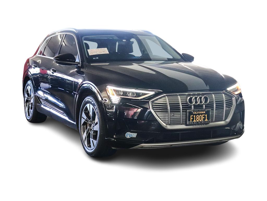 Thumbnail: 2021 Audi e-tron - 8