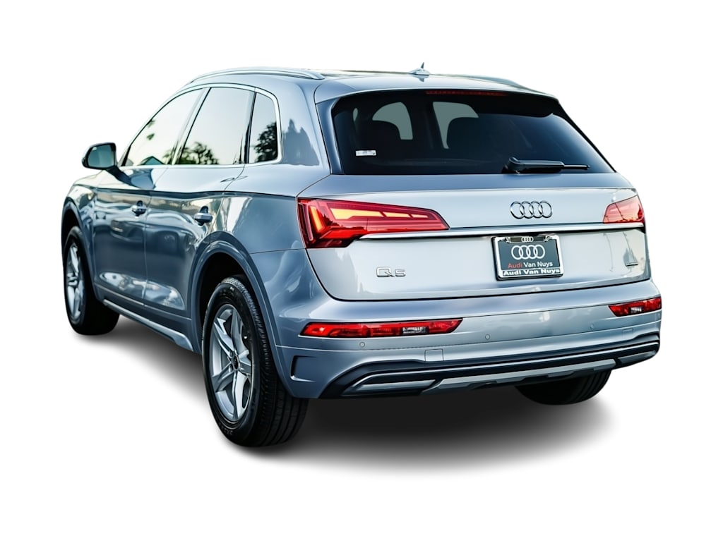 Thumbnail: 2023 Audi Q5 - 3