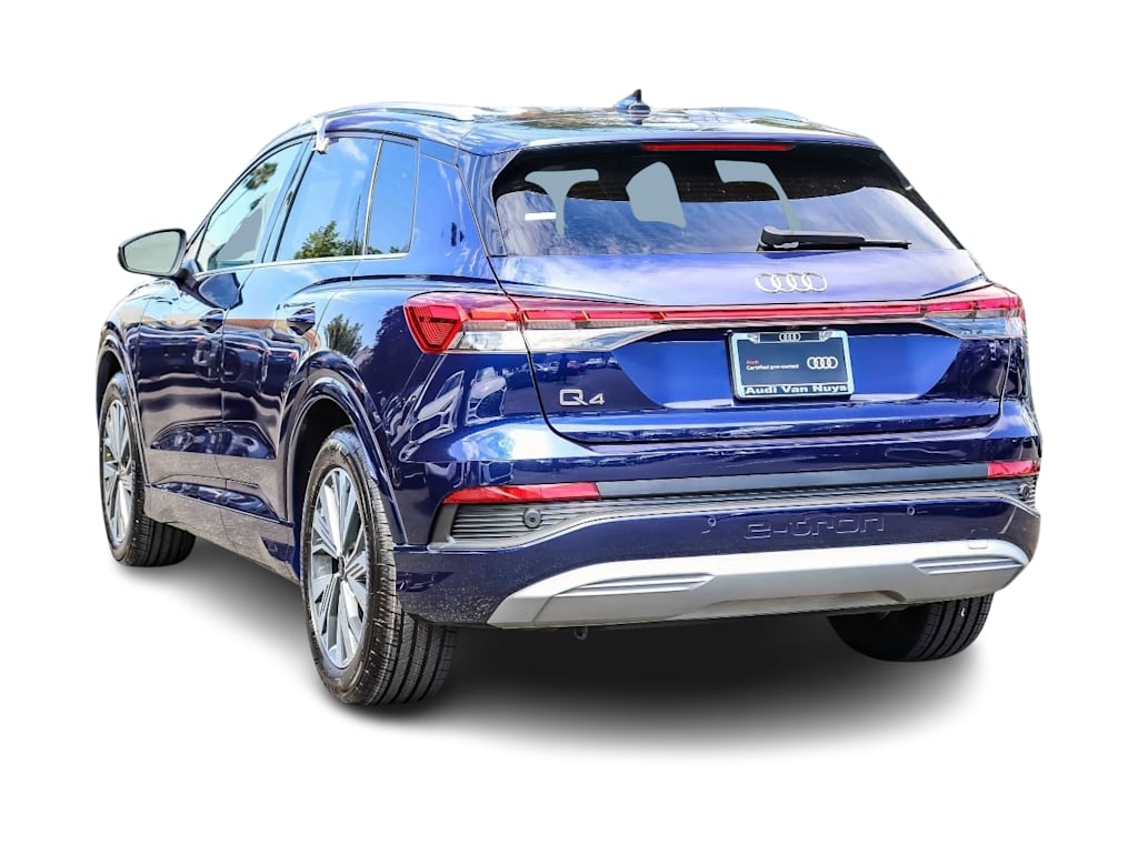 Thumbnail: 2023 Audi Q4 e-tron - 3