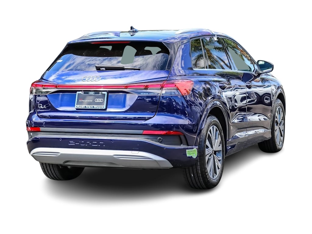 Thumbnail: 2023 Audi Q4 e-tron - 17