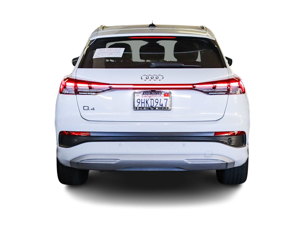 Thumbnail: 2023 Audi Q4 e-tron - 3
