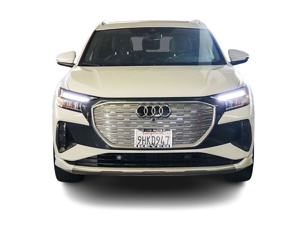 Thumbnail: 2023 Audi Q4 e-tron - 4