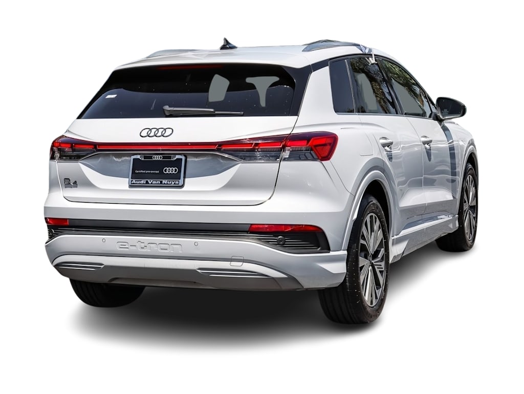 Thumbnail: 2023 Audi Q4 e-tron - 17