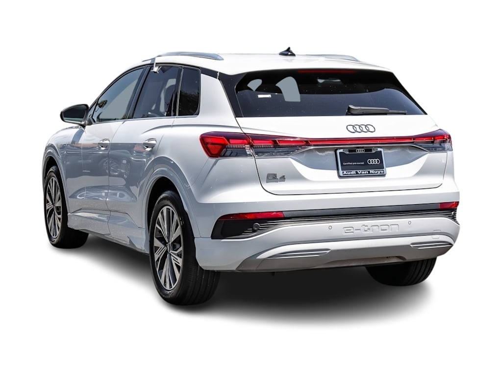 Thumbnail: 2023 Audi Q4 e-tron - 3