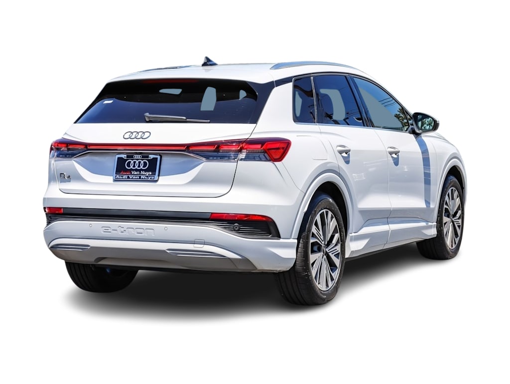 Thumbnail: 2023 Audi Q4 e-tron - 16