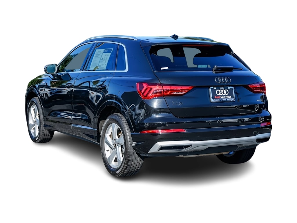 Thumbnail: 2022 Audi Q3 - 3