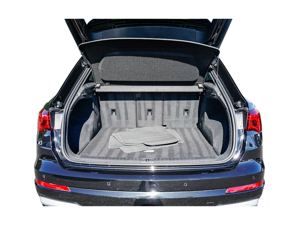 Thumbnail: 2022 Audi Q3 - 17