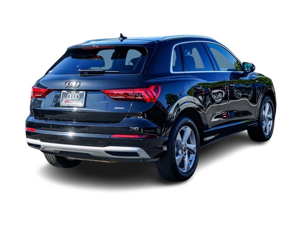 Thumbnail: 2022 Audi Q3 - 18