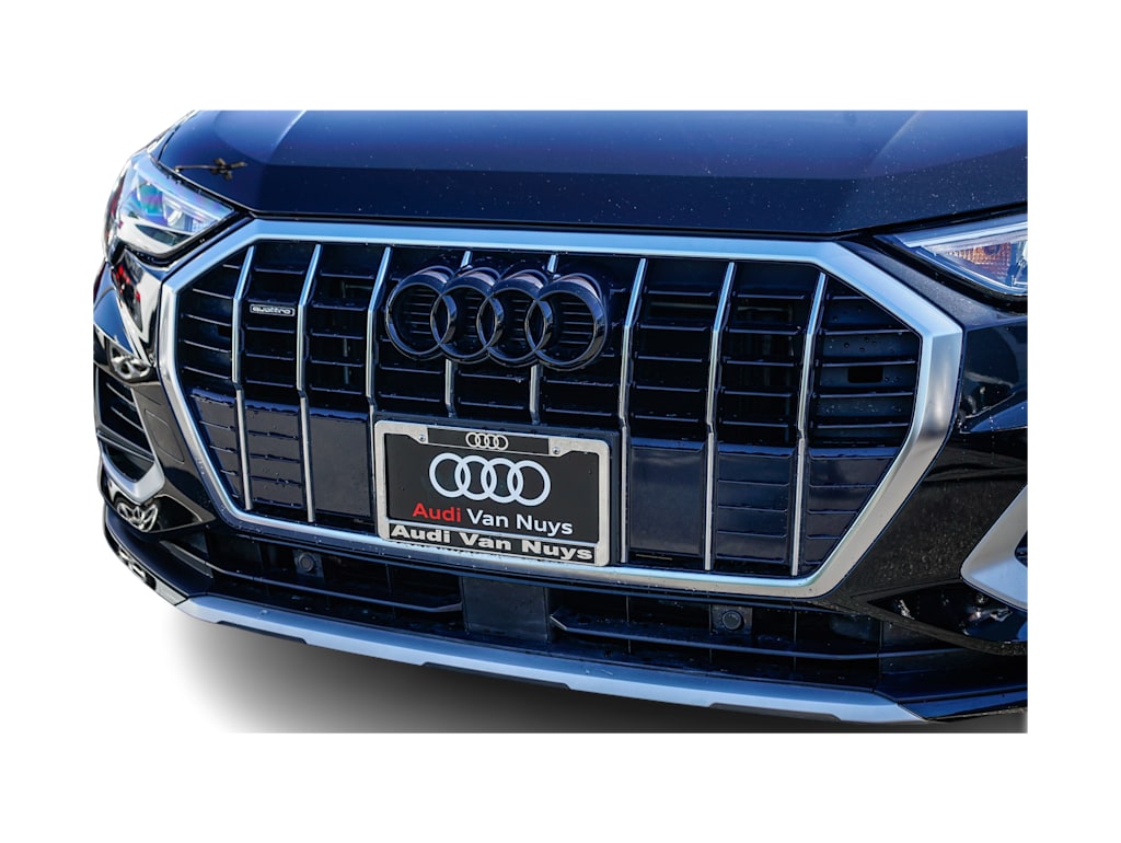 Thumbnail: 2022 Audi Q3 - 21