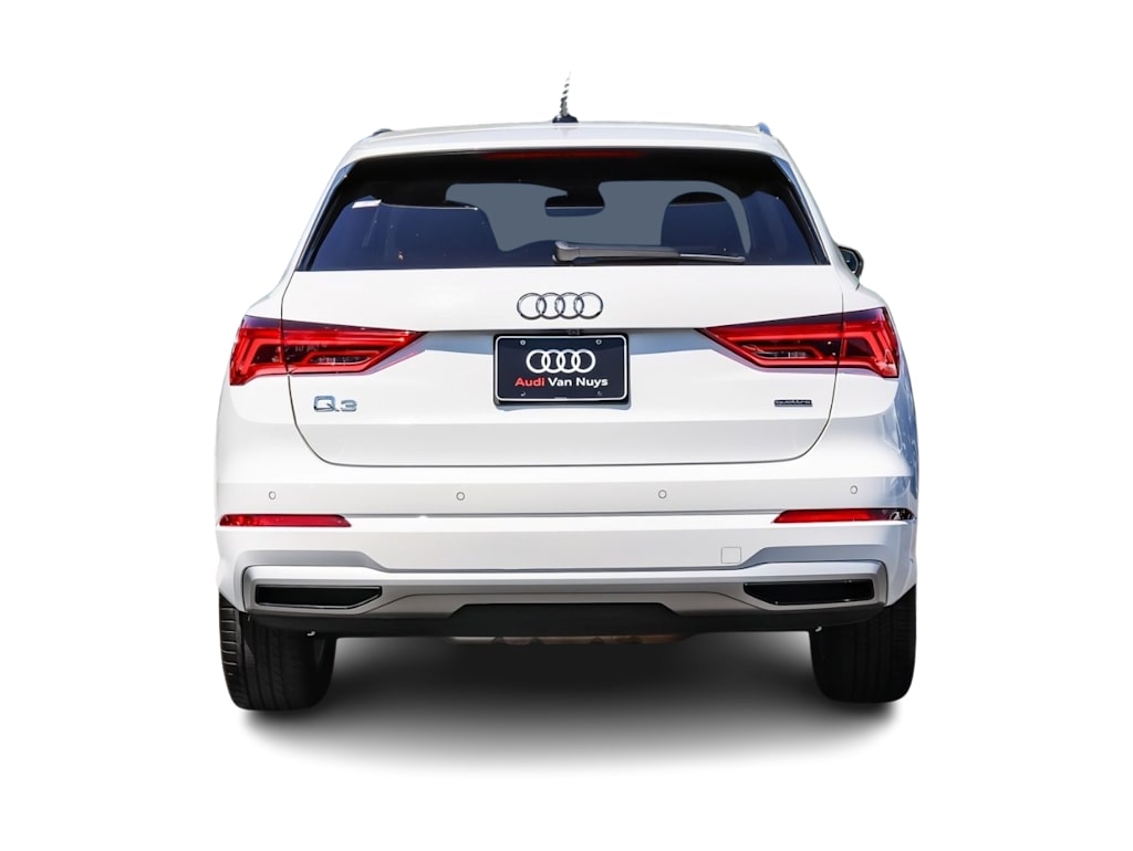 Thumbnail: 2022 Audi Q3 - 4