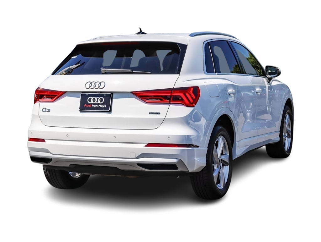 Thumbnail: 2022 Audi Q3 - 17