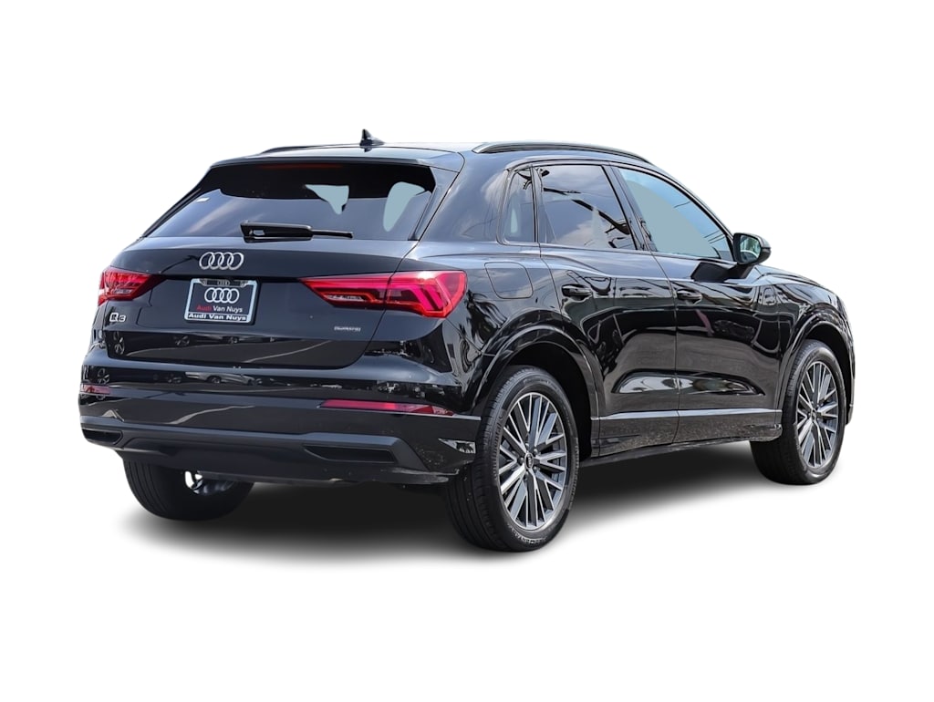Thumbnail: 2023 Audi Q3 - 17