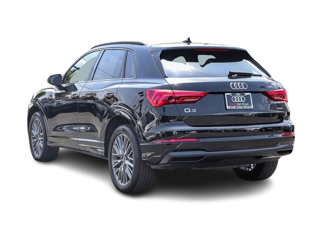 Thumbnail: 2023 Audi Q3 - 3