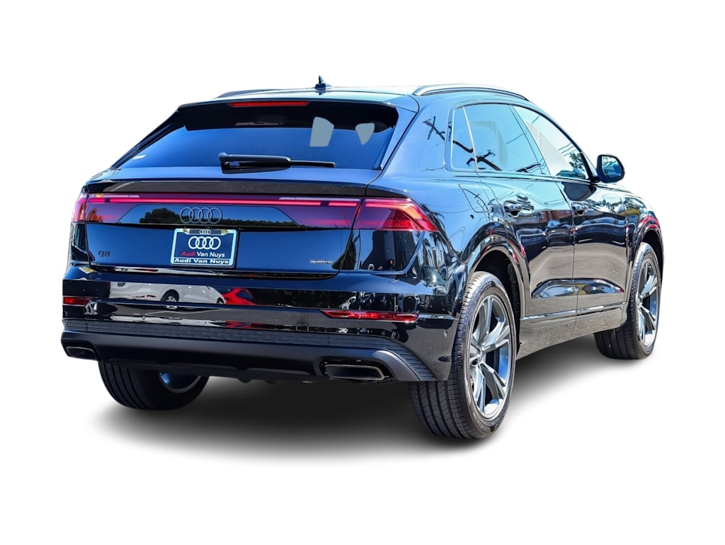 Thumbnail: 2026 Audi Q8 - 18