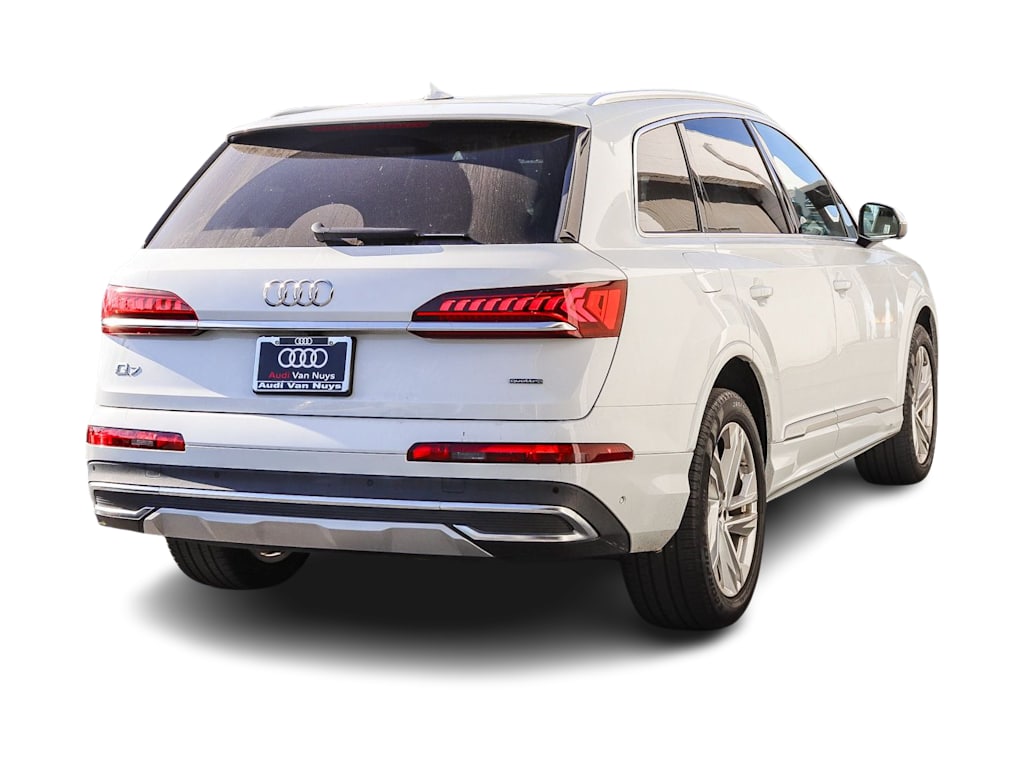 Thumbnail: 2023 Audi Q7 - 7