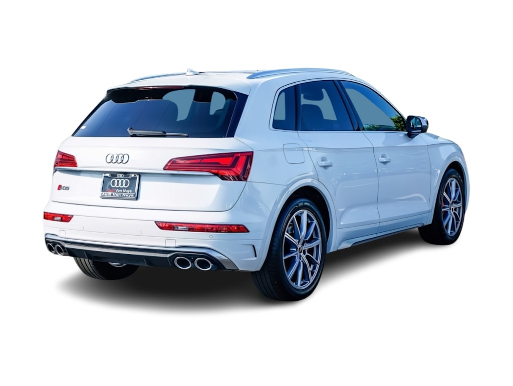 Thumbnail: 2023 Audi SQ5 - 16