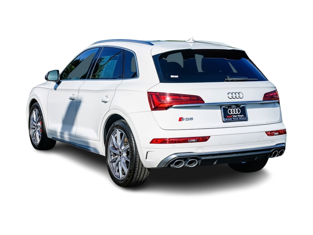Thumbnail: 2023 Audi SQ5 - 3