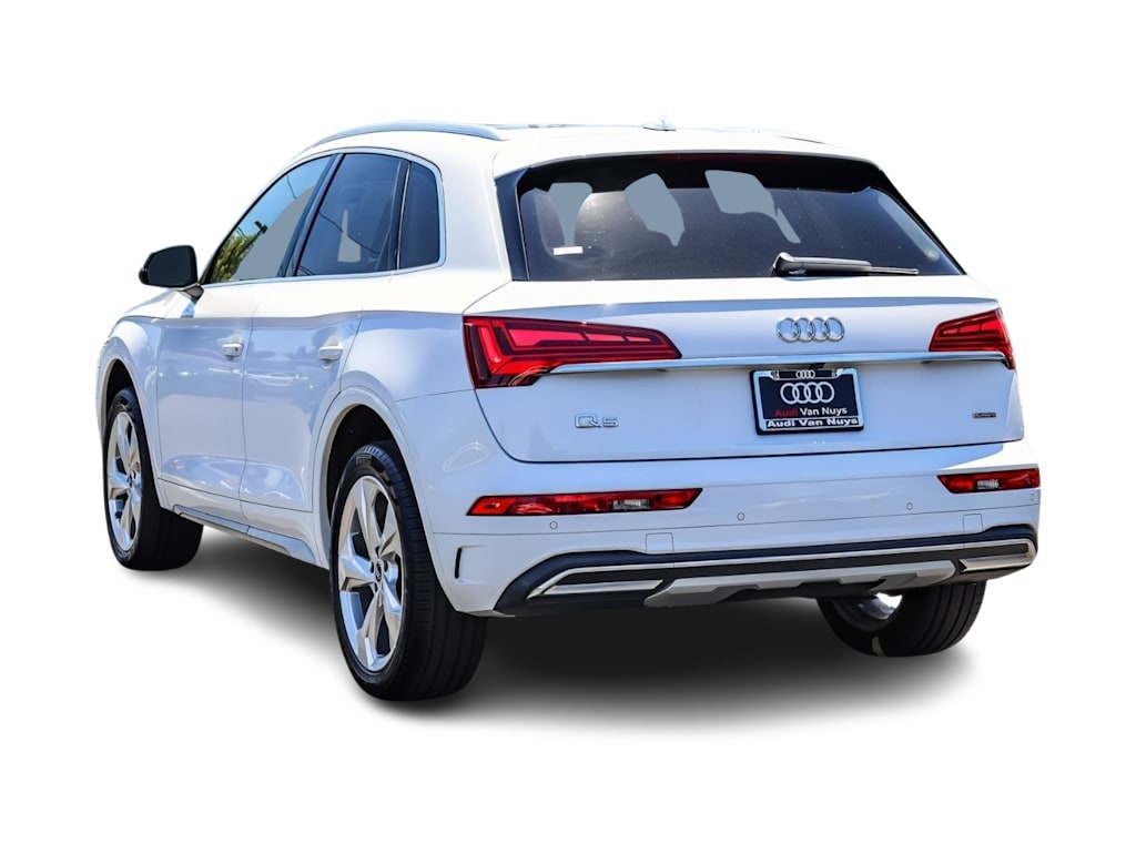 Thumbnail: 2021 Audi Q5 - 3