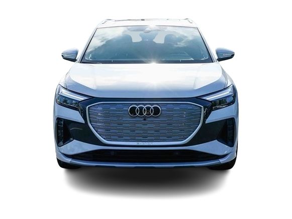 Thumbnail: 2023 Audi Q4 e-tron - 5