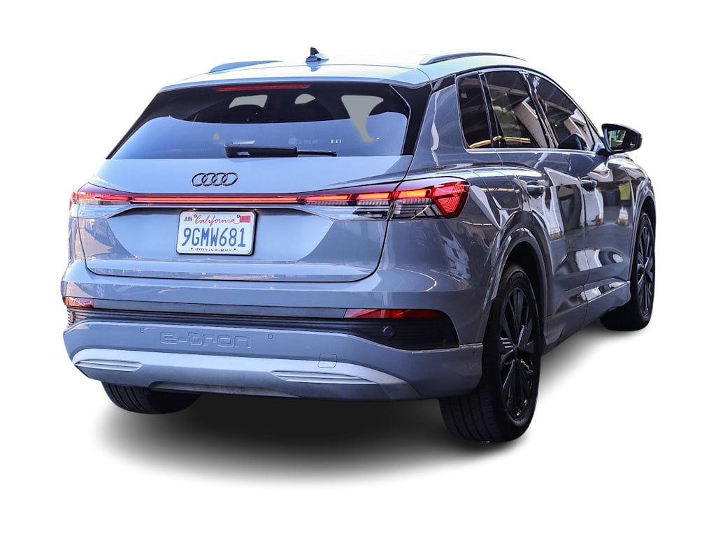 Thumbnail: 2023 Audi Q4 e-tron - 7