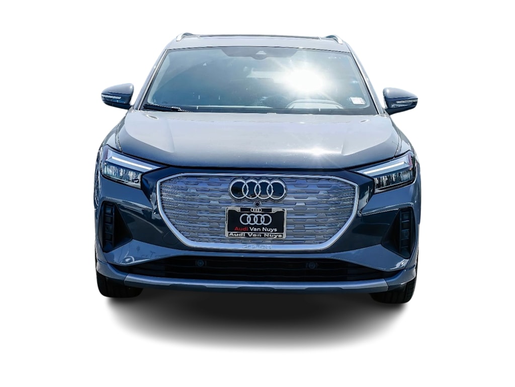Thumbnail: 2023 Audi Q4 e-tron - 5
