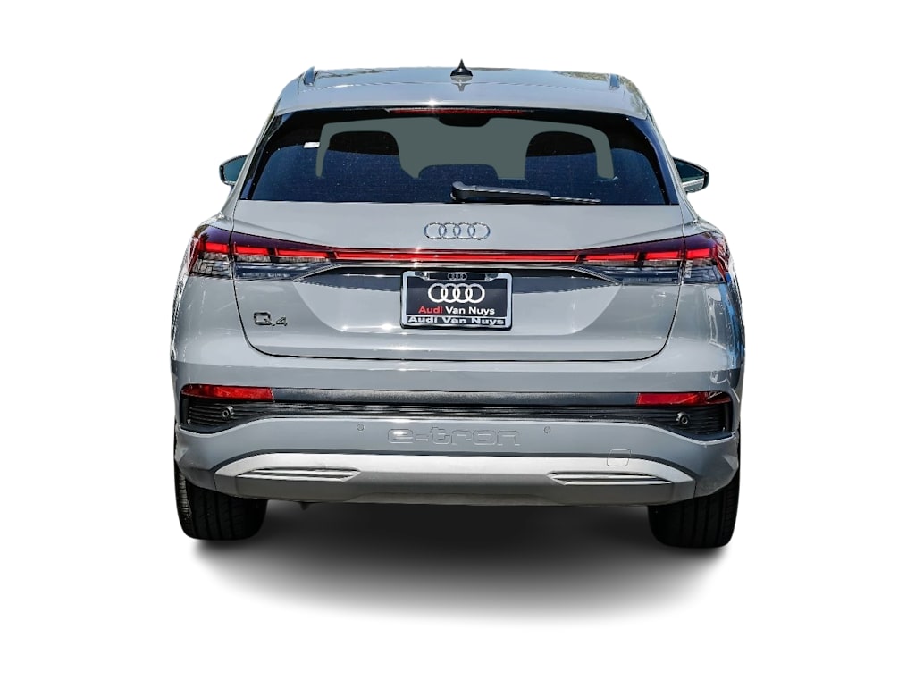 Thumbnail: 2023 Audi Q4 e-tron - 4