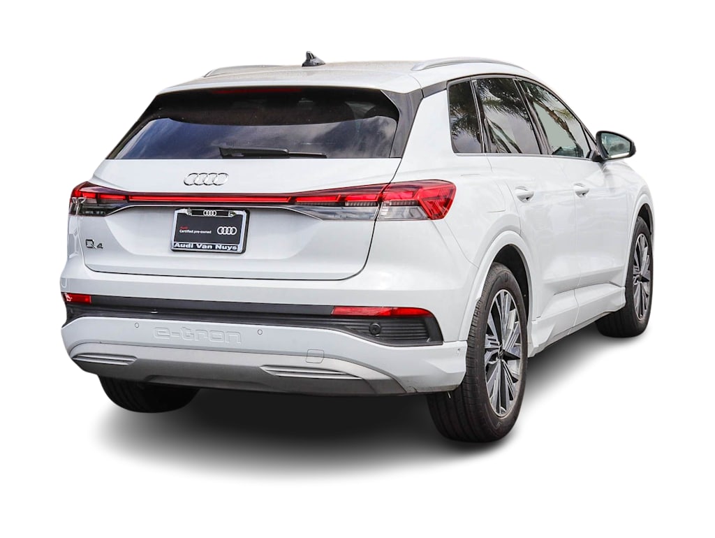 Thumbnail: 2023 Audi Q4 e-tron - 7