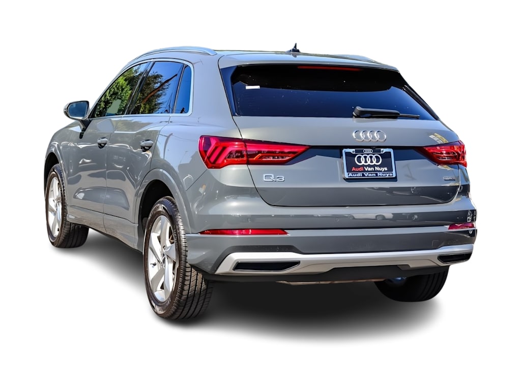 Thumbnail: 2020 Audi Q3 - 3