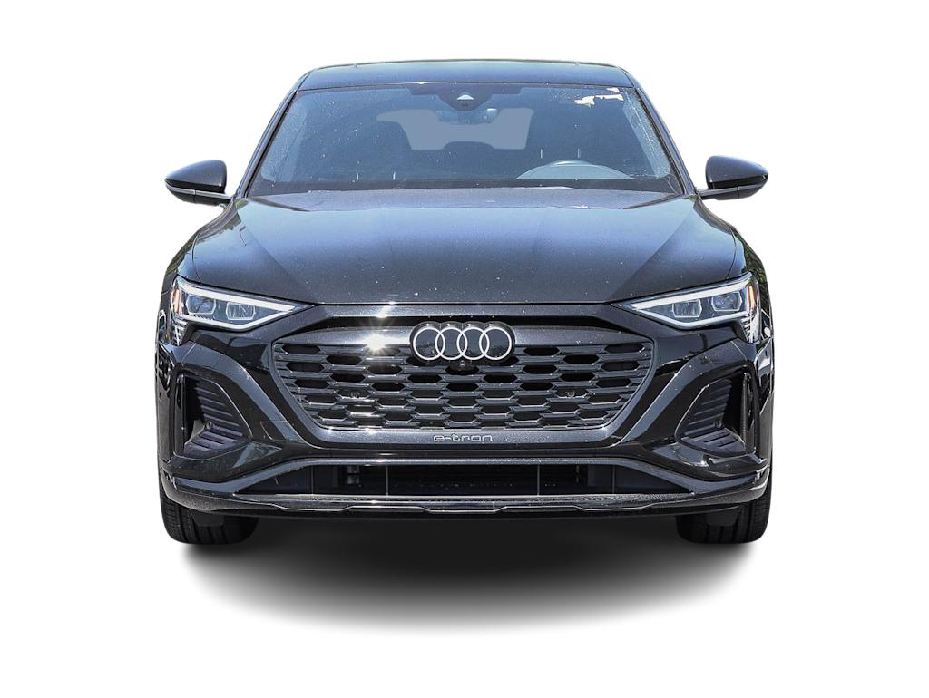 Thumbnail: 2024 Audi Q8 e-tron - 4
