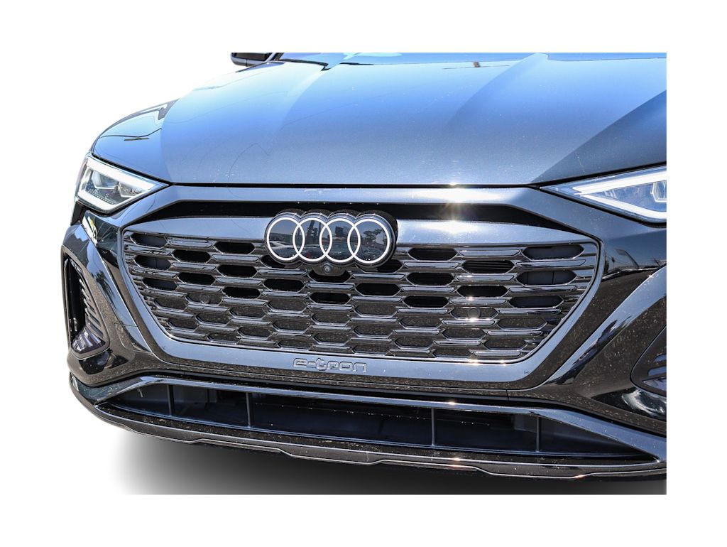 Thumbnail: 2024 Audi Q8 e-tron - 20