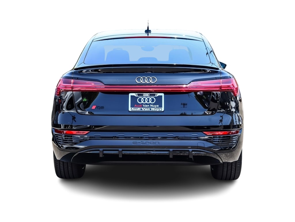 Thumbnail: 2024 Audi Q8 e-tron - 4