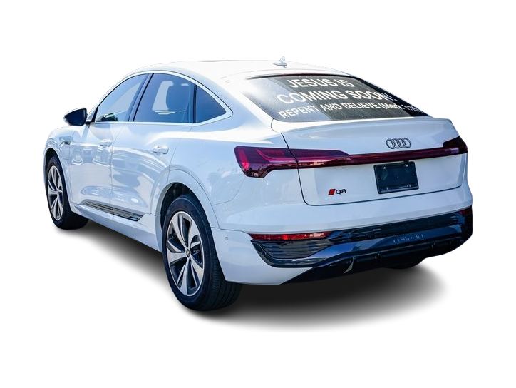 Thumbnail: 2024 Audi Q8 e-tron - 2