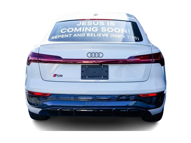 Thumbnail: 2024 Audi Q8 e-tron - 3