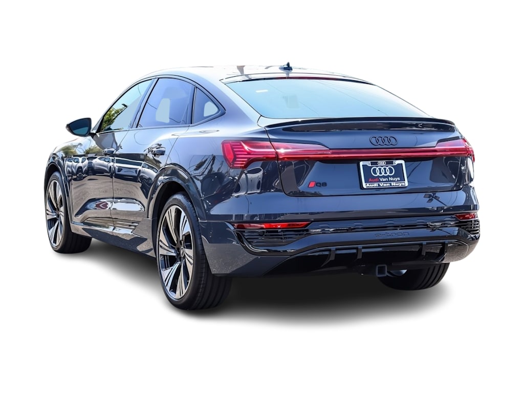 Thumbnail: 2024 Audi Q8 e-tron - 3