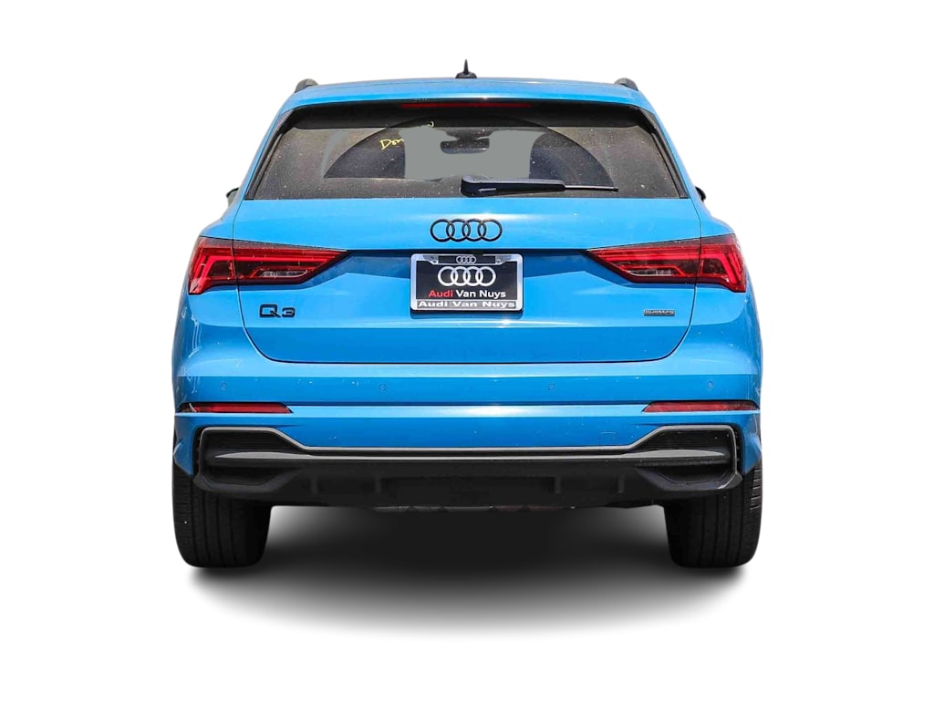 Thumbnail: 2023 Audi Q3 - 3